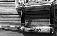 Case Classic 30109X Three Spring Whittler Knife