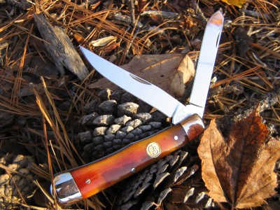 Canal Street Cutlery Smooth Sunset Bone Trapper knife 034.JPG