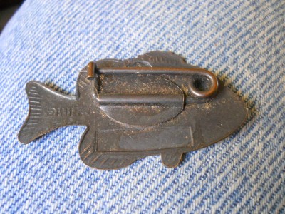 toys, trunk & lost knives 086.JPG