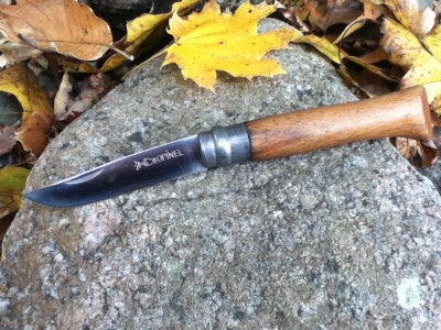 opinel-leaves.jpg