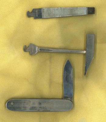 Johnnie's tool kit b.jpg