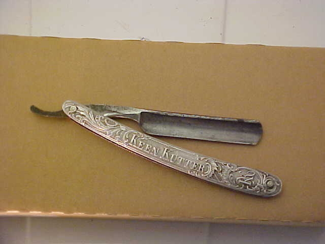 Simmons Razor 2.JPG