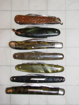 Unmarked-Hammer-HighCarbon-Winchester-Cattaraugus-Schrade-Vulcan.jpg