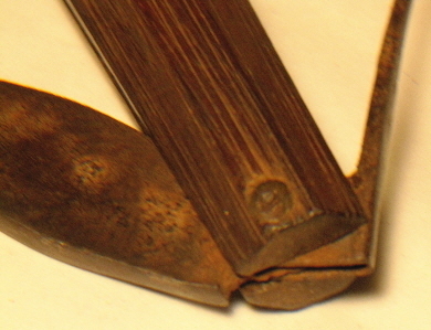 18TH CENTURY WALNUT HANDLED FOLDING BLADE KNIFE-WROUGHT IRON BLADE,A PICK BLADE -3.jpg