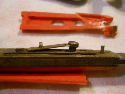 3 button assembly - note scale pin through hollow pivot pin!.JPG