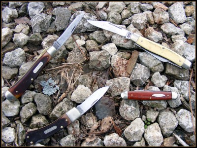 schrades120122.jpg