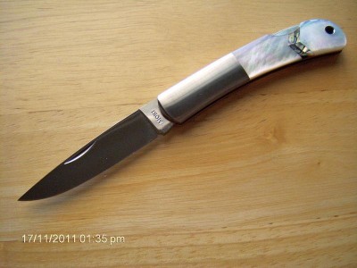 Moki Pliant Arrow Lockback F.jpg