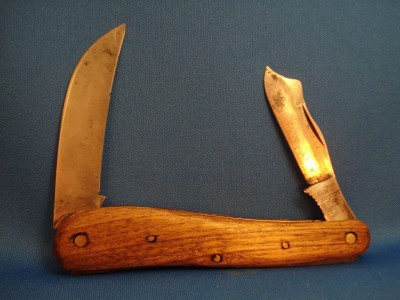 Budding Knife.jpg