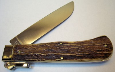BKC 149 Bulldog Stag Lockback Back.jpg