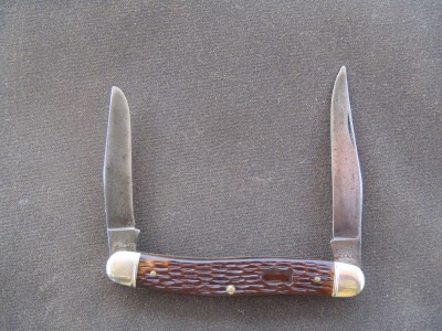 Schrade Walden NY. USA. 787.