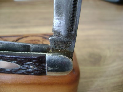 Camillus 80 - '60 to '76 Deluxe Carpenters Whittler - Tang Stamp.JPG