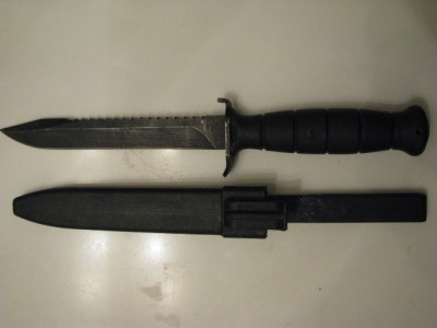 Glock81FieldKnife1.jpg