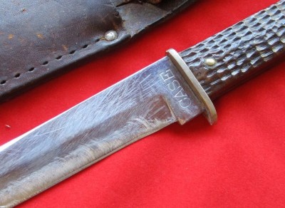scratches and extra blade material.jpg