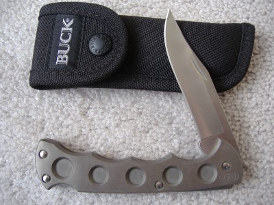 Buck 560 Titanium.jpg