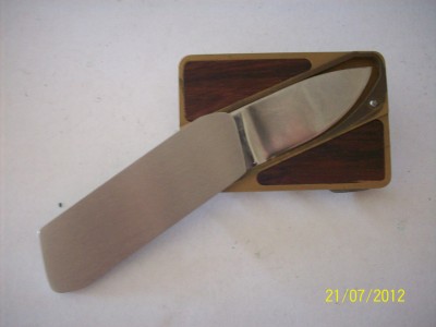 metal knives 002.JPG