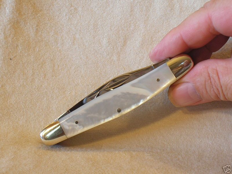 Pre - 1982 Frank Buster Cutlery CO. Tang Stamped Pearl five blade Stockman Fight'n Rooster.jpg