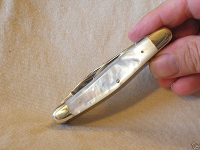 Pre - 1982 Frank Buster Cutlery CO. Tang Stamped Pearl five blade Stockman Fight'n Rooster - 3.jpg