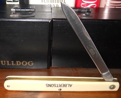 Schrade Fruit knife.JPG