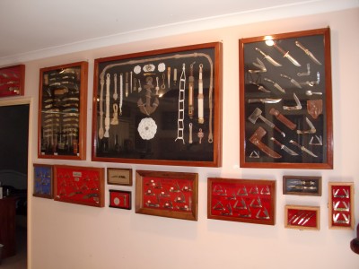 Schrade Wall Displays Various ...JPG