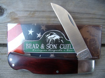 Bear Wharncliffe Lockback 002.jpg