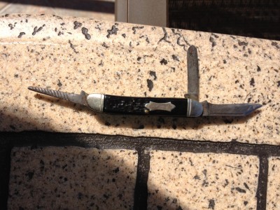 knife.JPG
