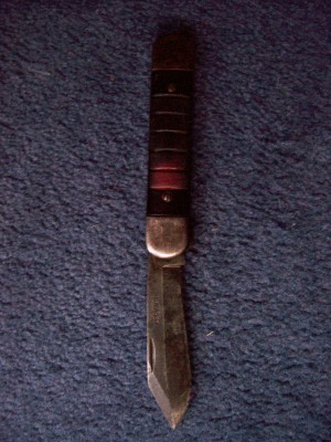 1943 Navy Survival Knife Made by Colonial.jpg