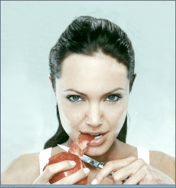 angelina_jolie_.jpg