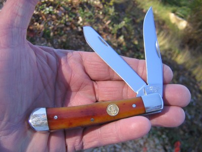 Canal Street Cutlery Smooth Sunset Bone Trapper knife 024.JPG