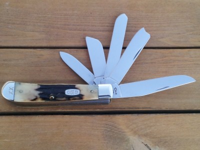 CASE 1997 5554 Trapper_all blades open_mark side.jpg