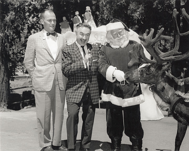 Santas Village.jpg