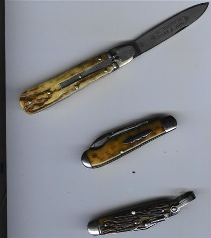 Knife's.jpg