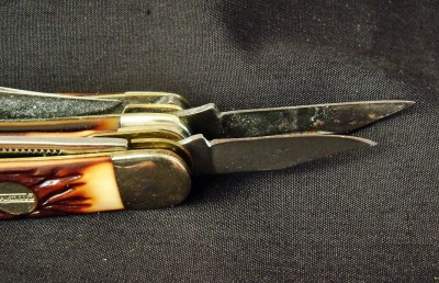 Camillus 72 - 2000s swapped secondary blades - Clip secondary comparison (Schrade).JPG