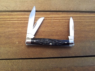 CASE XX 6333 Rough Black_back blades open.jpg