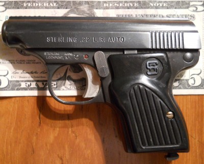Sterling .22LR auto 016.JPG