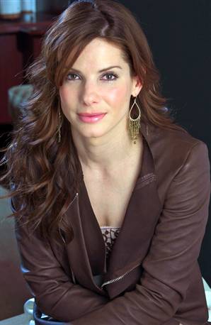 050324_sandra_bullock_vmed12p.widec.jpg
