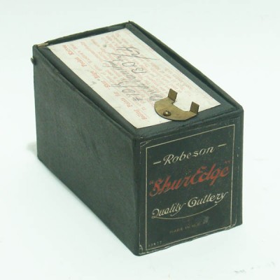robesonshortbox.jpg