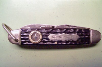 Camillus scout with compass a.jpg