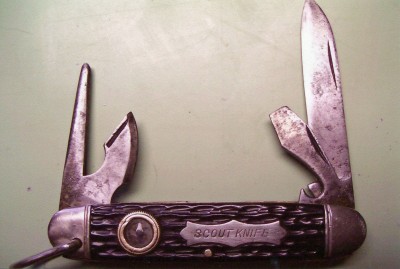 Camillus scout with compass b.jpg