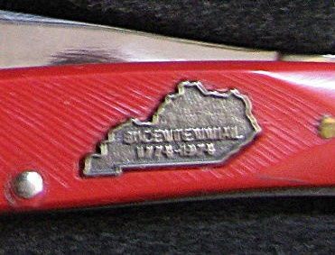 Queen's Salute to Kentucky 1974 Knife Set.jpg