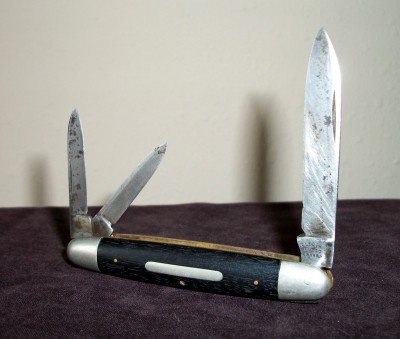 Electric Knife - Newark, NJ 001.JPG