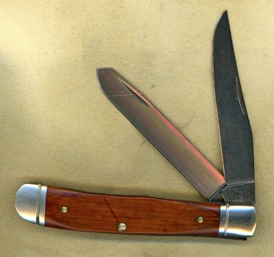 Schrade LTD Trapper-wood.jpg