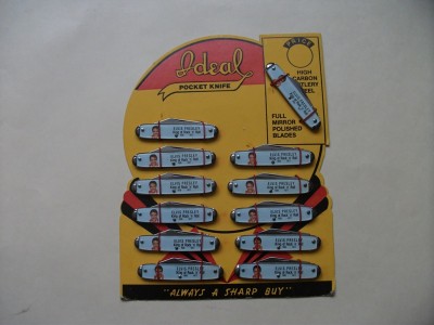 Knife display Elvis 2.JPG