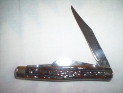 Old..3 blade stockman..Guttman..Green bone or stag ??handles