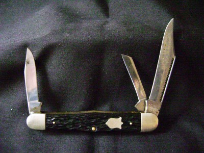 Camillus 72 Early Long Line with Rough Black Handles - Open.JPG