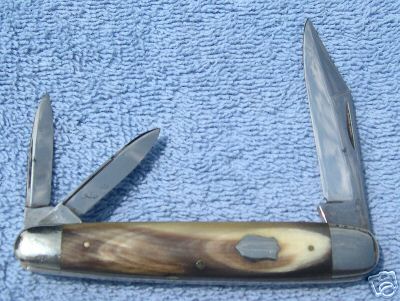 UlsterKnifeWHittler.jpeg