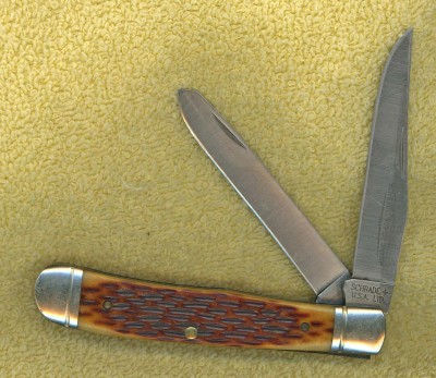 Schrade+ trapper.jpg