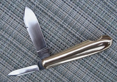 Schrade Cut. Co. EO jack brass pile.jpg