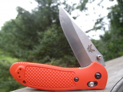 Orange Benchmade Griptillian 003.jpg