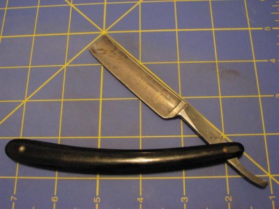 HBokerRazor1.jpg