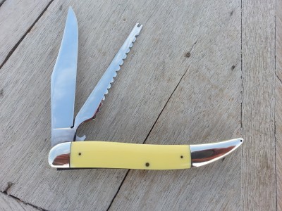 CASE Fishing Knife 32095 F SS_pile side open.jpg